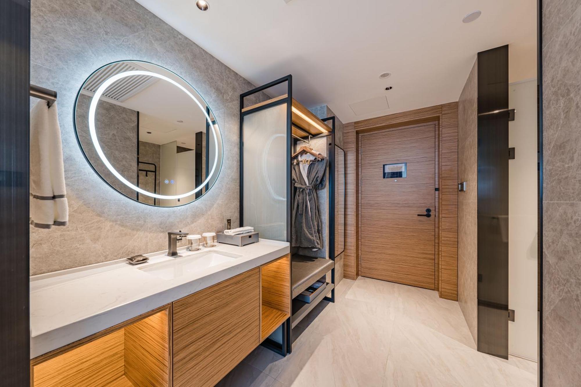 Urcove By Hyatt Hangzhou Riverside Cbd Экстерьер фото